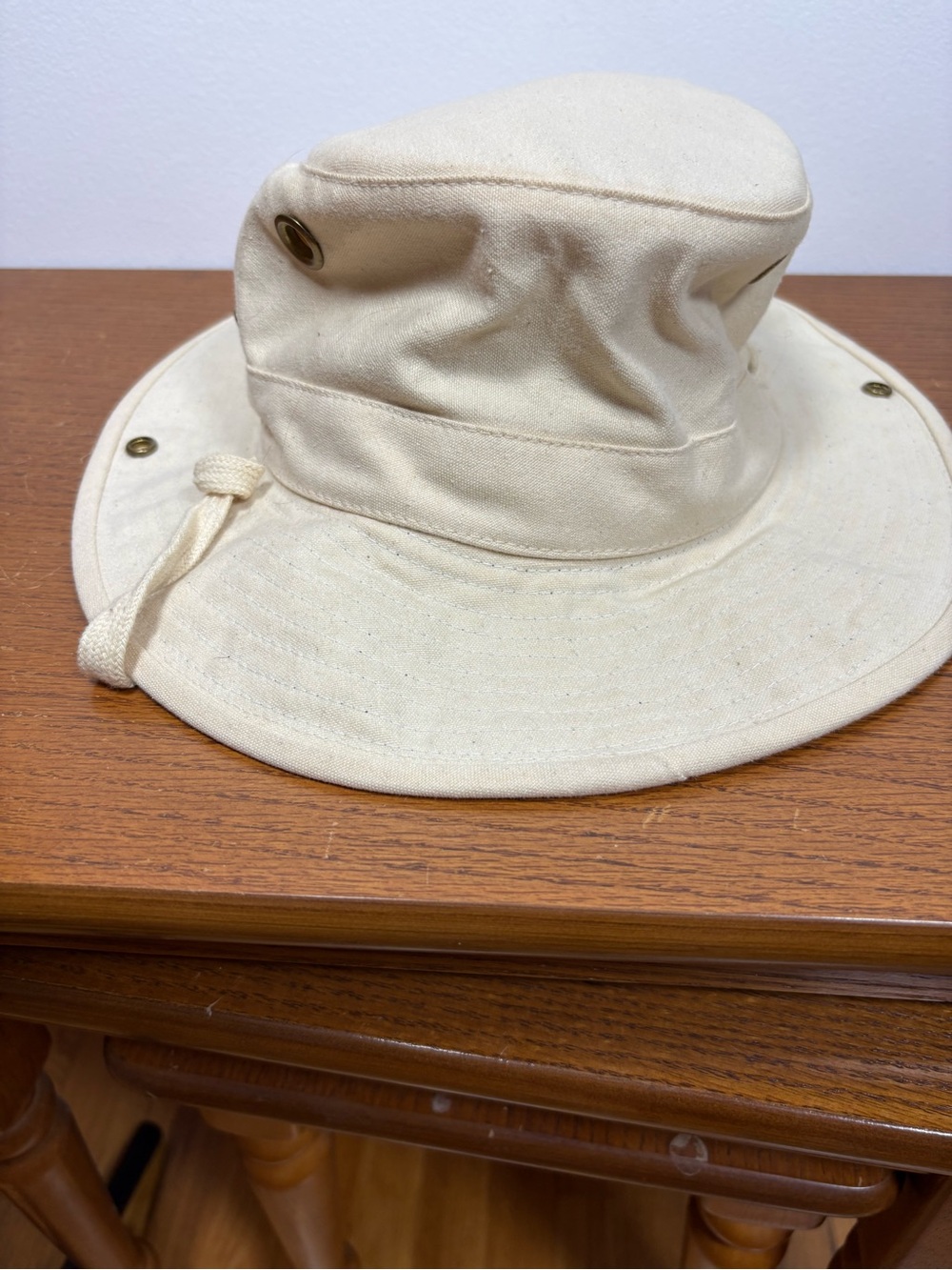 Tilley Canvas Bucket Hat in Natural Cream